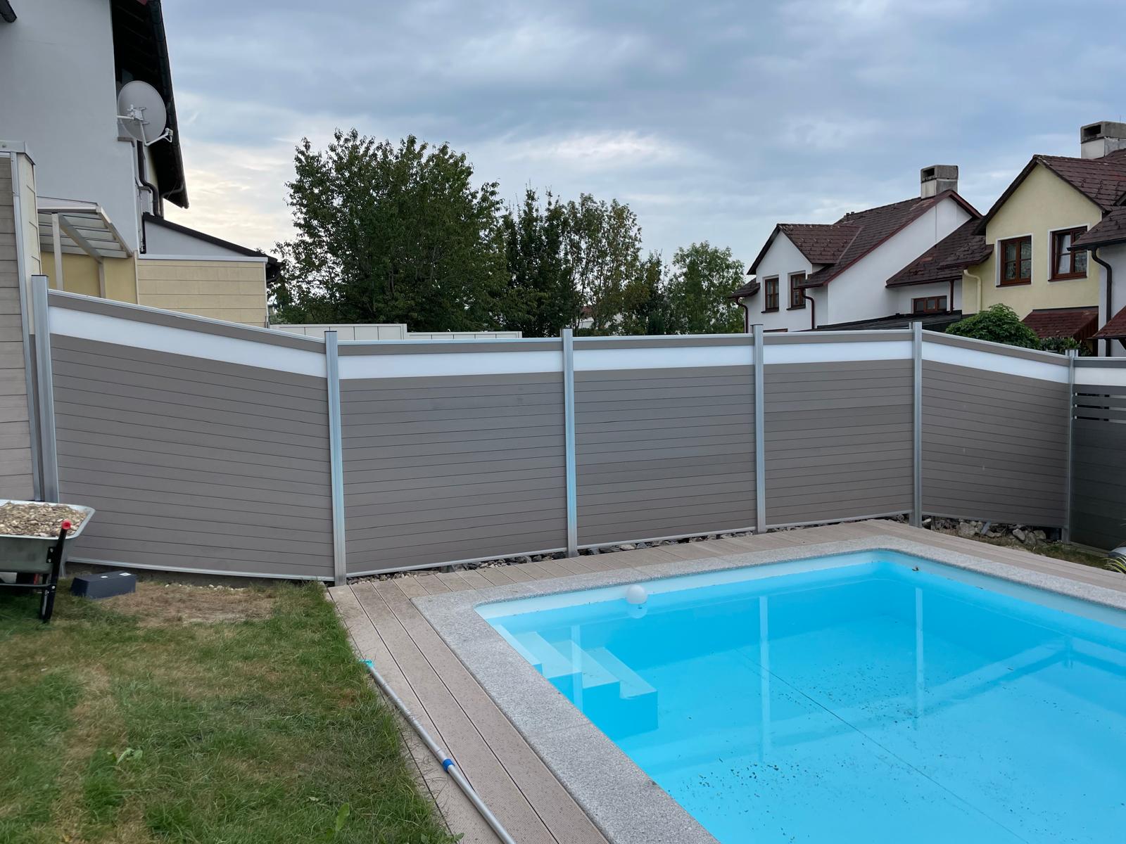 WPC Sichtschutzzaun ENZO Basalt - Style Seidengrau