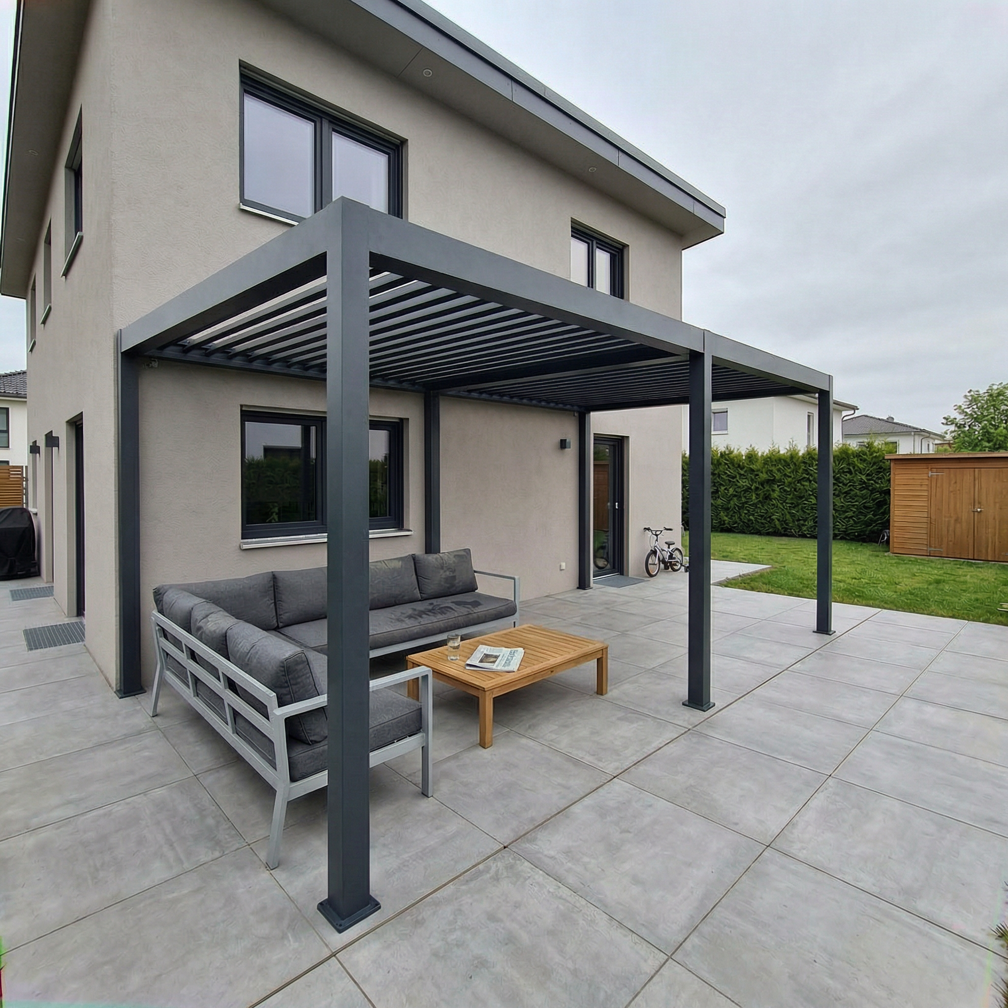 SkyShade Pro 3x5m Aluminium-Pergola mit LED & App-Steuerung – Anthrazit